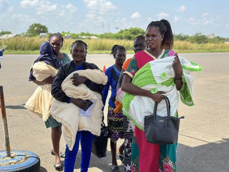 Patients on their way to OVCI La Nostra Famiglia